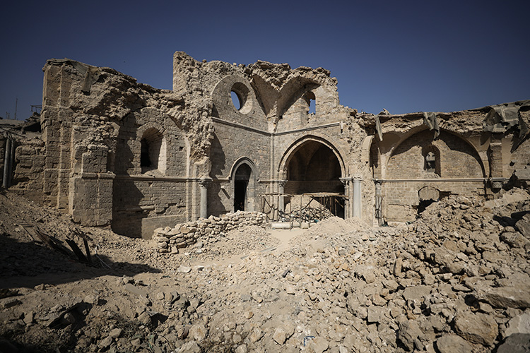 İşgalci Saldırıları, Gazze'de Yaklaşık 1400 Yıllık Büyük Ömeri Camiini 'Yıkıntıya' Çevirdi (3)