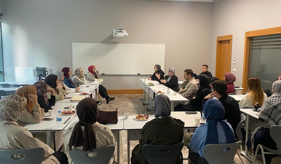 Üniversiteli gençler TDV gönüllü çalışmalarına katılıyor