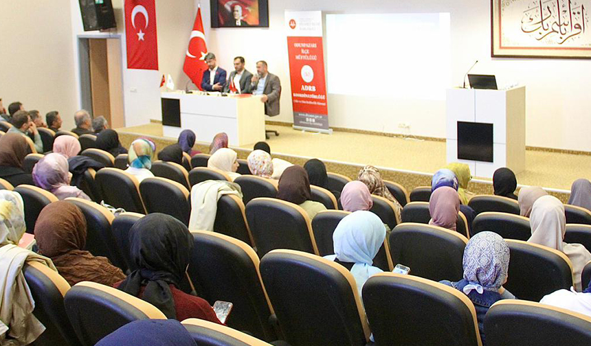 Eskişehir’de “Din Hizmetlerinde Gelecek Sensin” paneli düzenlendi