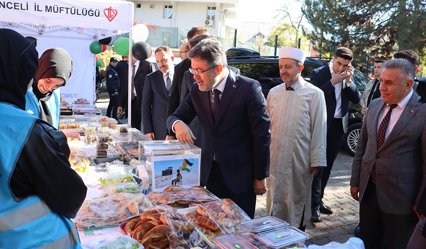 Tunceli’de Gazze için hayır çarşıları açıldı