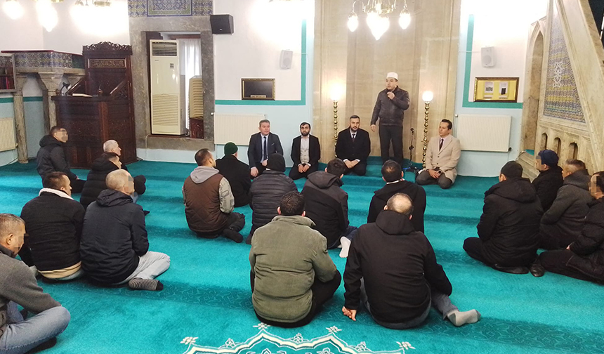 Bozüyük’te hükümlüler camileri ziyaret etti