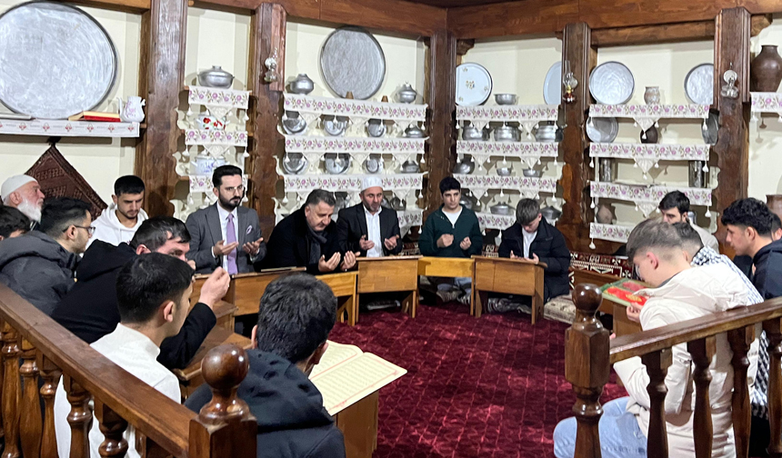 Diyanet Gençlik, hafız ocağında asırlık geleneği sürdürüyor