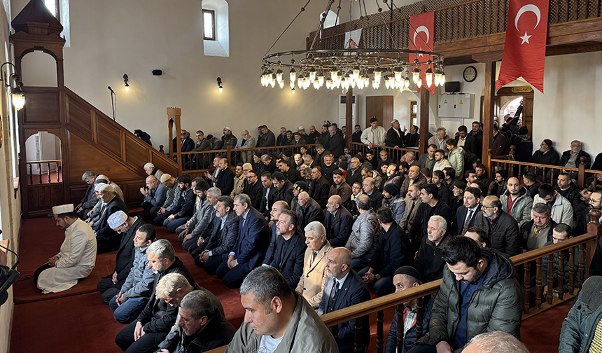 Depremde yıkılan Duraklı Camii yeniden inşa edildi