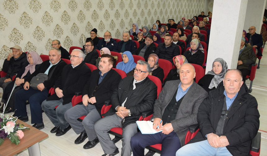 Espiye’de umrecilere seminer düzenlendi