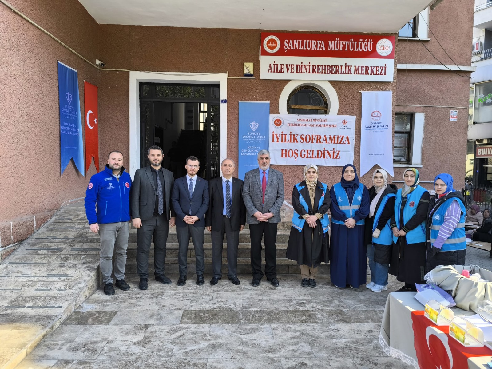 Gazze Yararına Hayır Çarşısı Kuruldu1