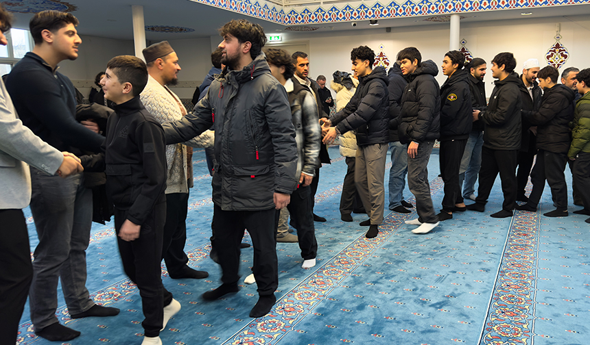 Hollanda Sabah Namazı 33