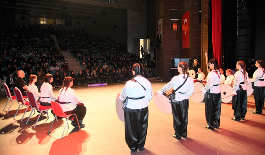Tekirdağ Altın Çağ Tiyatro 11