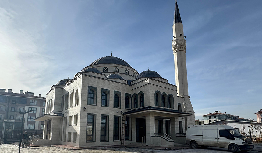 İkizce TOKİ Camii ilk cuma namazıyla ibadete açıldı