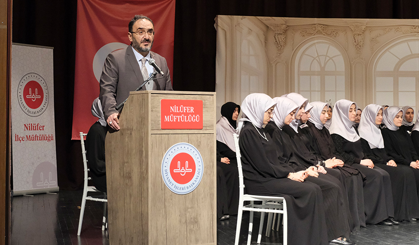 Üniversite eğitimiyle birlikte hafız oldular