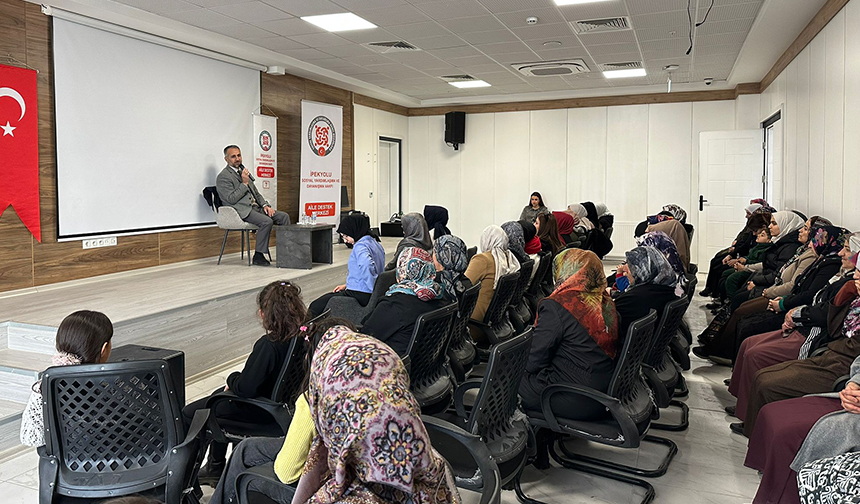 Dr. Şık: Aile kurumunun önemine dikkat çekti