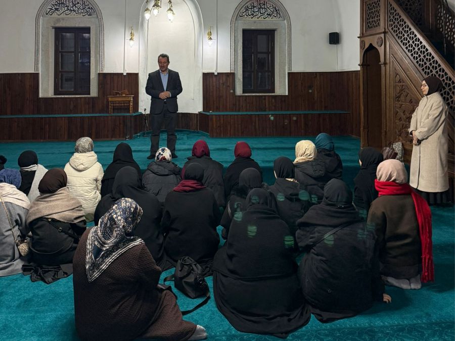 Bağcılarlı gençler “Ekrana Değil Hayata Odaklan” dedi