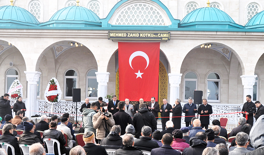 Balıkesir’de Mehmed Zahid Kotku Camii açıldı