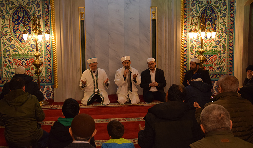 Bolat Miraç Gecesi Ilahi Rahmet Vesilesidir 10