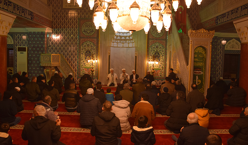 Bolat Miraç Gecesi Ilahi Rahmet Vesilesidir 14