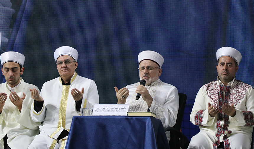 Burdur’da 122 hafız törenle icazet aldı