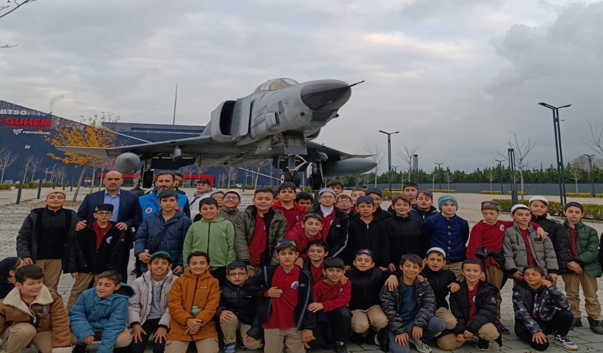 Bursa’da Kur’an kursu öğrencileri bilimle buluştu