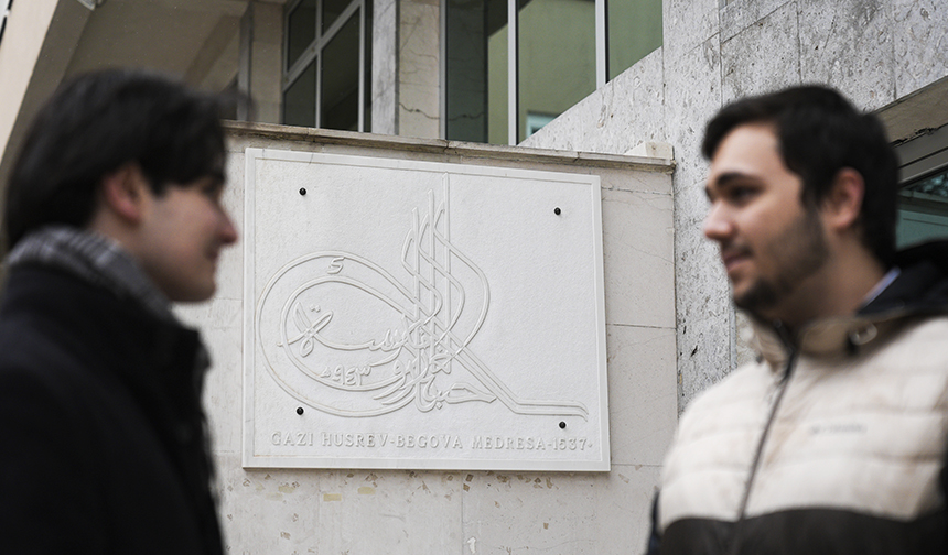 Gazi Hüsrev Bey Medresesi 489 yıldır eğitim veriyor