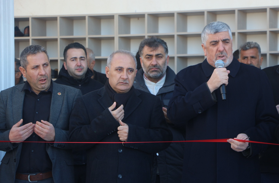 Hacı Hakkı Oncel Camı Ibadete Acıldı (2)