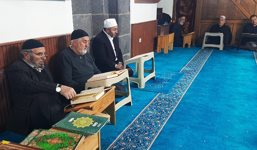 Ihmal Cami 1001 Hatim 44