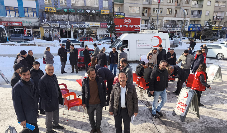 Hakkari’de din görevlilerinden kan bağış kampanyasına destek