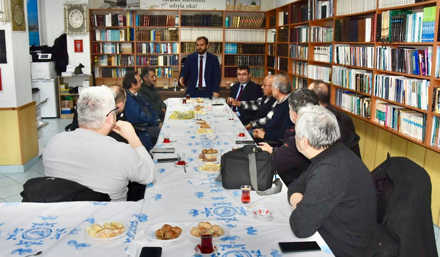 Müftülük Basin Mensuplarini Ağirladi