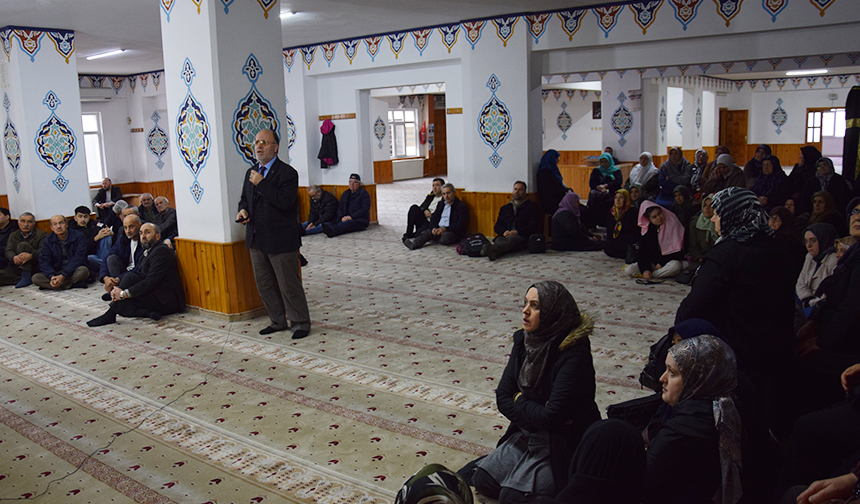 Bolat: Umre öze dönüş yolculuğudur