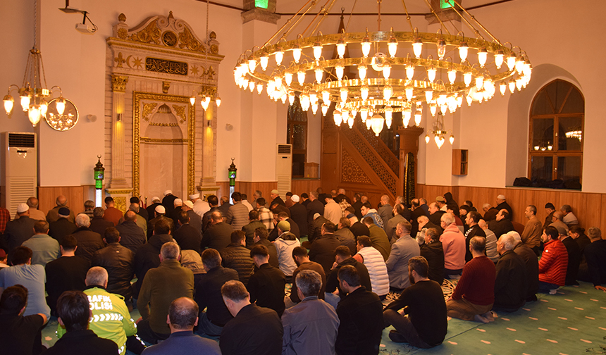 Giresunda İlk Teravih Namazı Kılındı 7