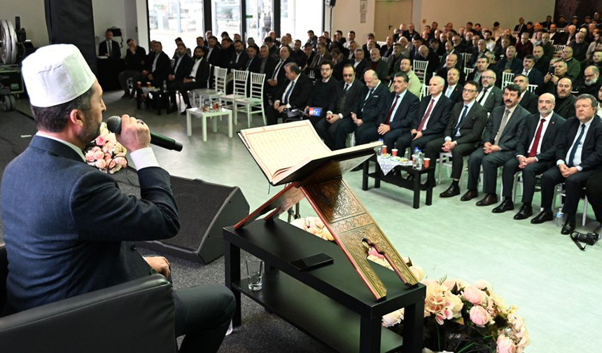 H Ü S E Y İ N H A Z I R L A R D İ T İ B 33