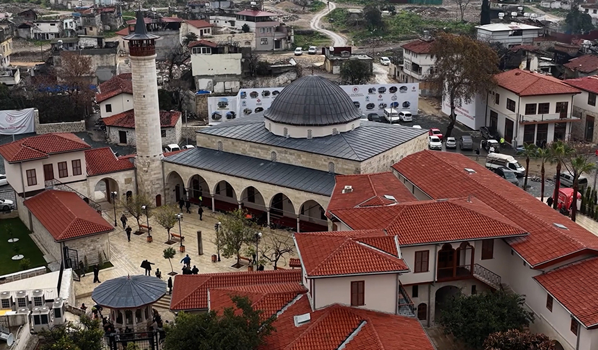 Habibi Neccar Cami 44