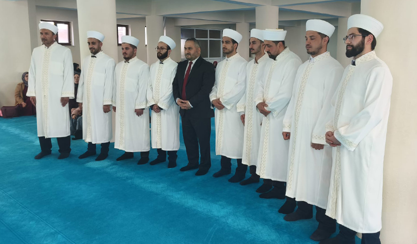 Hakkari Cübbe Sarık 22