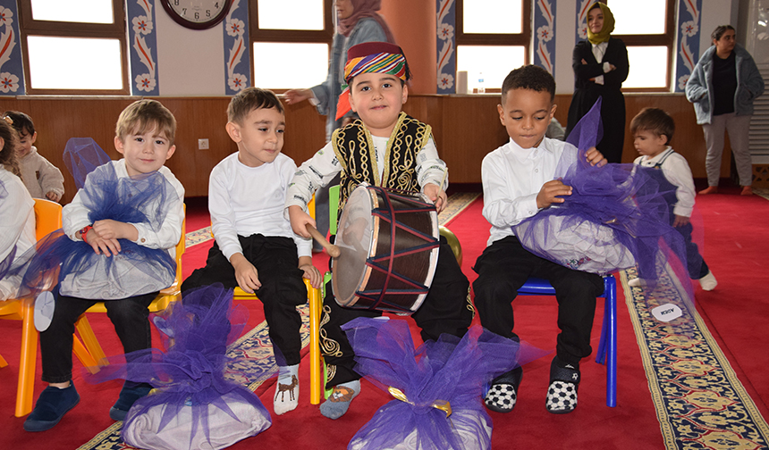 Minik Yüreklerden Ramazan Alayı 20