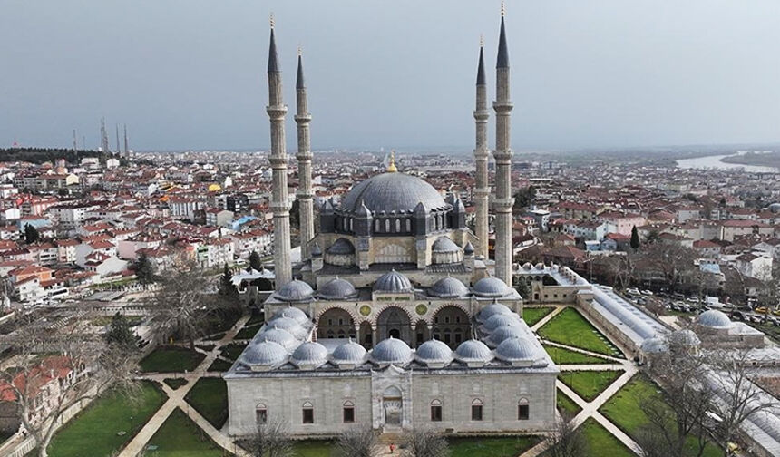 Selimiye Camii'ni 2 milyon kişi ziyaret etti