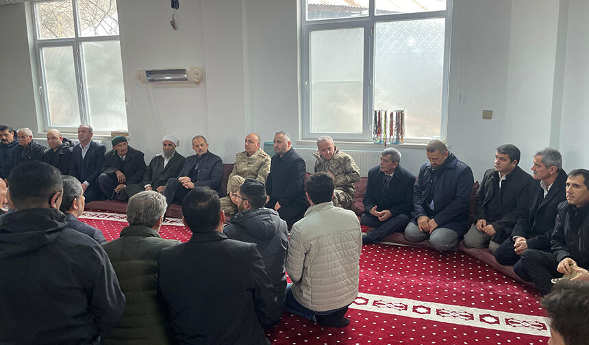 Hamit Albayrak Hakkari 33