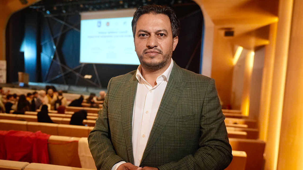 M E R K E Z C A M İ Ç O C U K K O R O S U 33