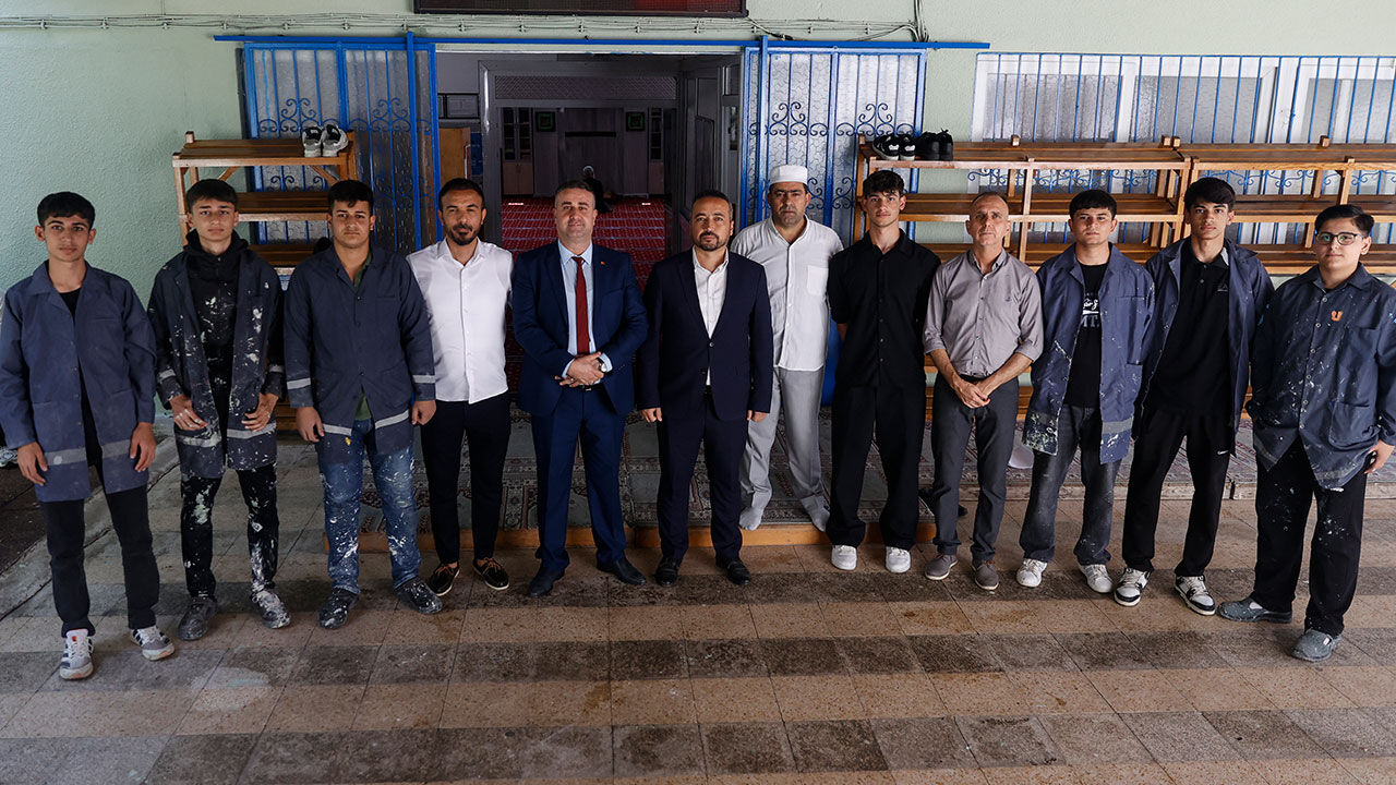 Adana Marifetli Gençler Camide 33