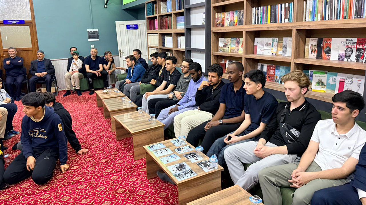 Ensar Cami Gençlik 22