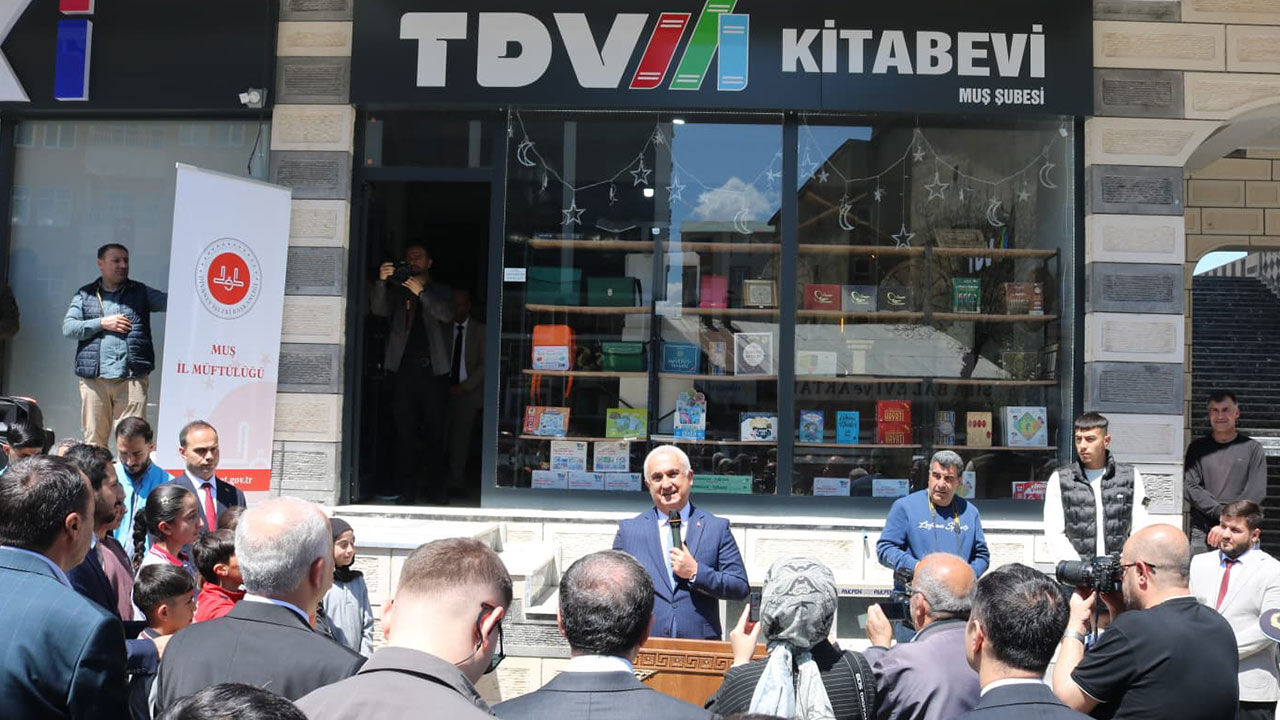 Mus Kitapevi Açılış 22