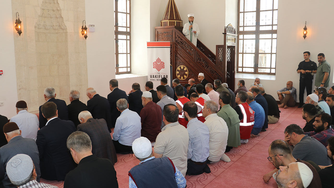 Seyhan Cami 44