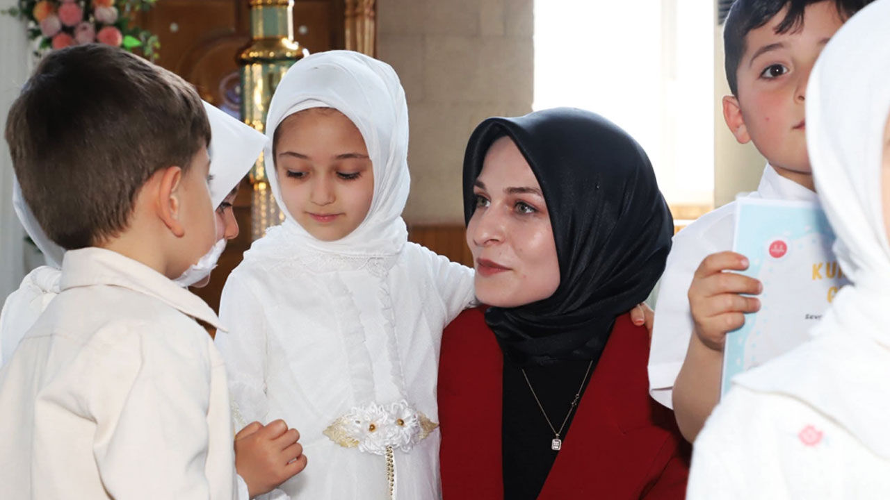 Kaymakam Orhan, miniklerin Kur'an sevincine ortak oldu