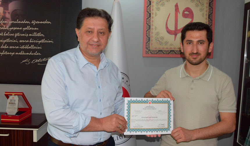 Espiye'de 7 Din Görevlisi Akademi Diplomasını Aldı 4