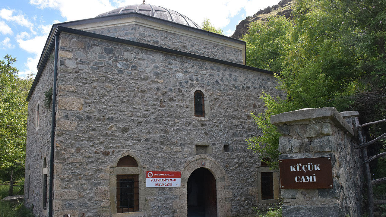 Gümüşhane'de Tarihi Cami 112 Yıl Sonra Ibadete Açıldı 2