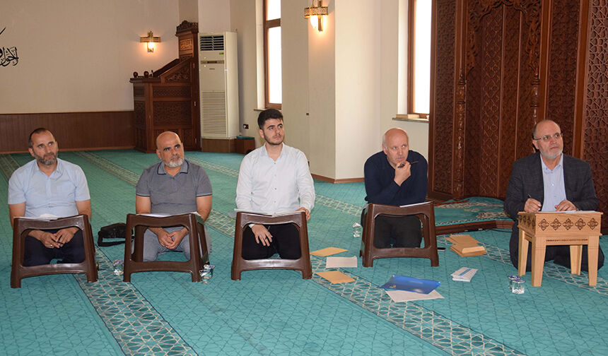 En Güzel Hutbeyi Sunmak Için Yarıştılar 3