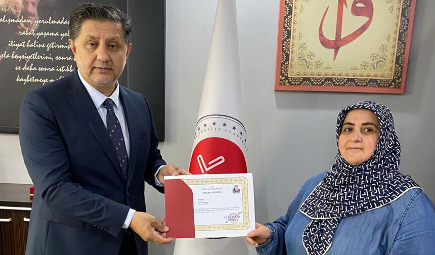 Espiye’de 20 Din Görevlisine Başarı Belgesi Verildi 5
