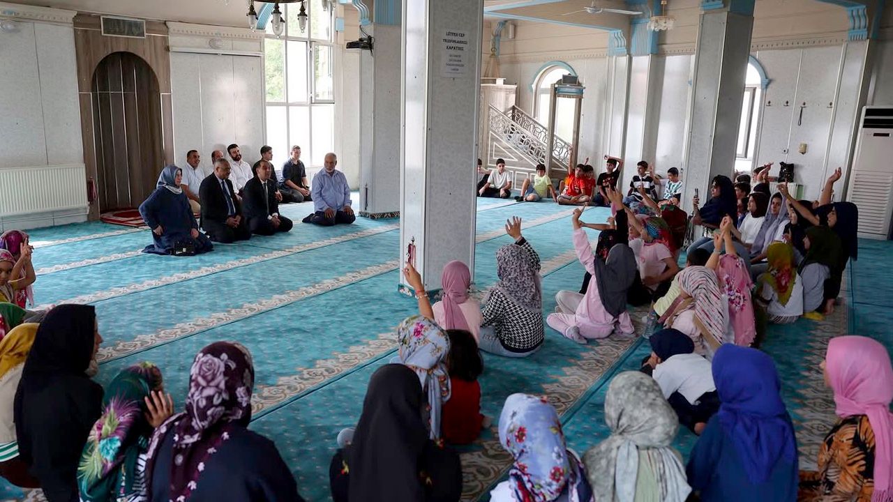 Iğdır Valisi Taşolar’dan Yaz Kur’an Kurslarına Ziyaret