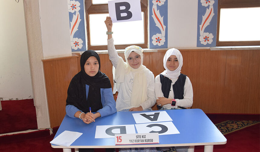 Yaz Kur'an Kursu Öğrencileri Hem Öğrendi Hem Yarıştı 16