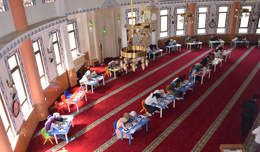 Yaz Kur'an Kursu Öğrencileri Hem Öğrendi Hem Yarıştı 2