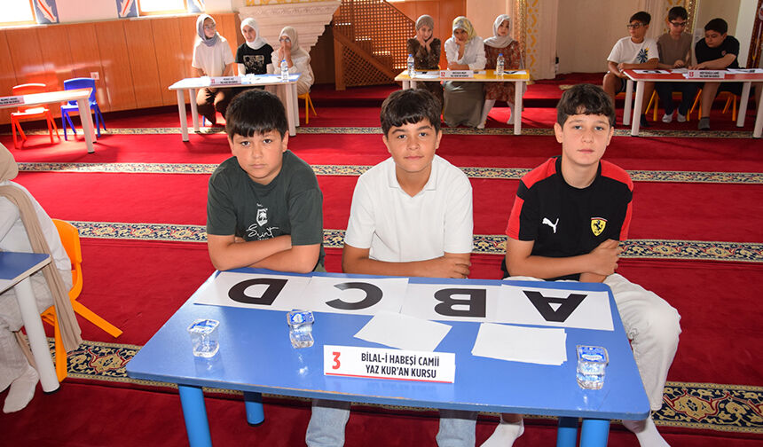 Yaz Kur'an Kursu Öğrencileri Hem Öğrendi Hem Yarıştı 9