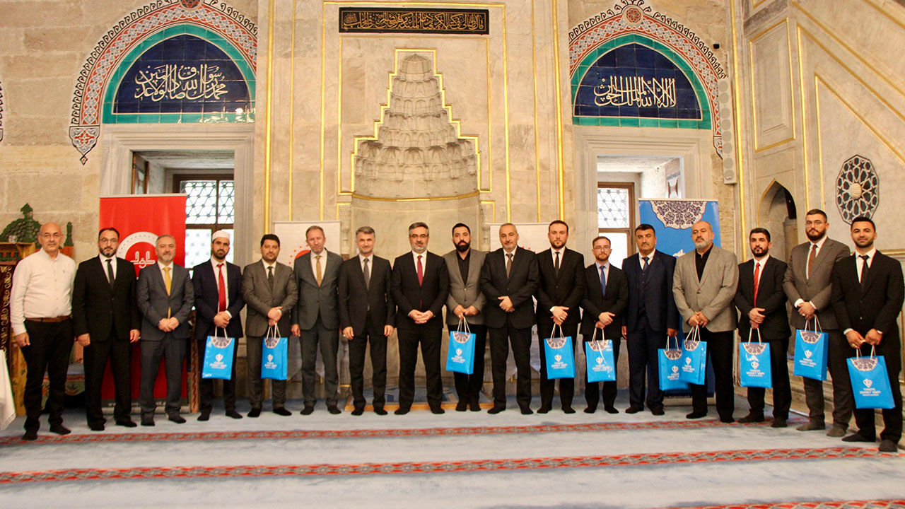 Etkili Hutbe Sunumu Yarışması'nın Türkiye birincisi belli oldu