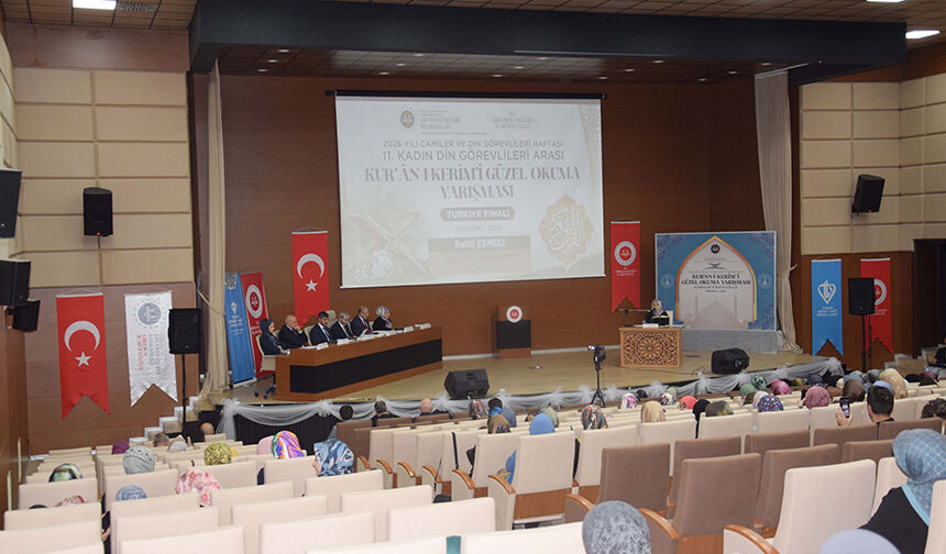 Kur'an I Kerim’i Güzel Okuma Kadınlar Türkiye Finali Giresun'da Yapıldı 16