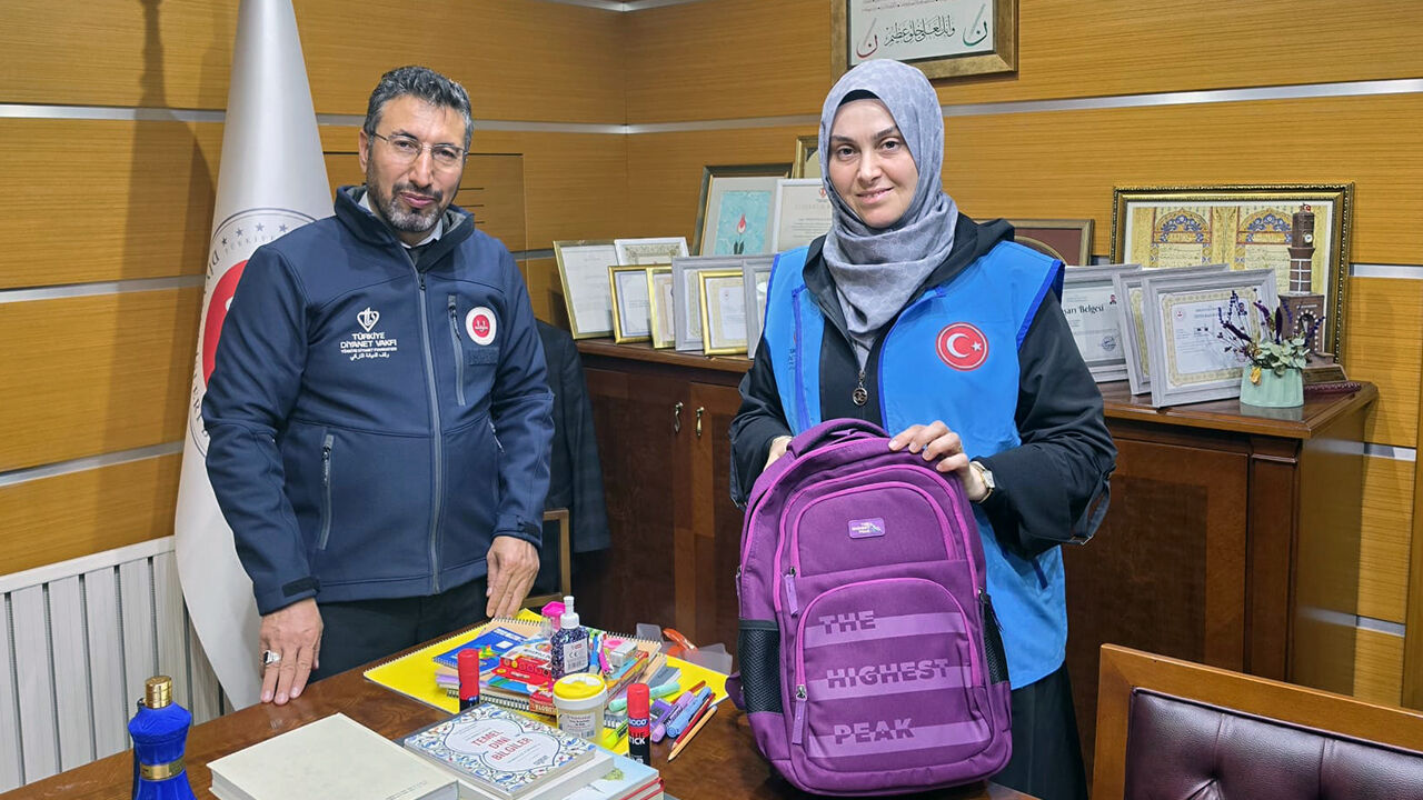 Pendikte Öğrencilere Kırtasiye Desteği01